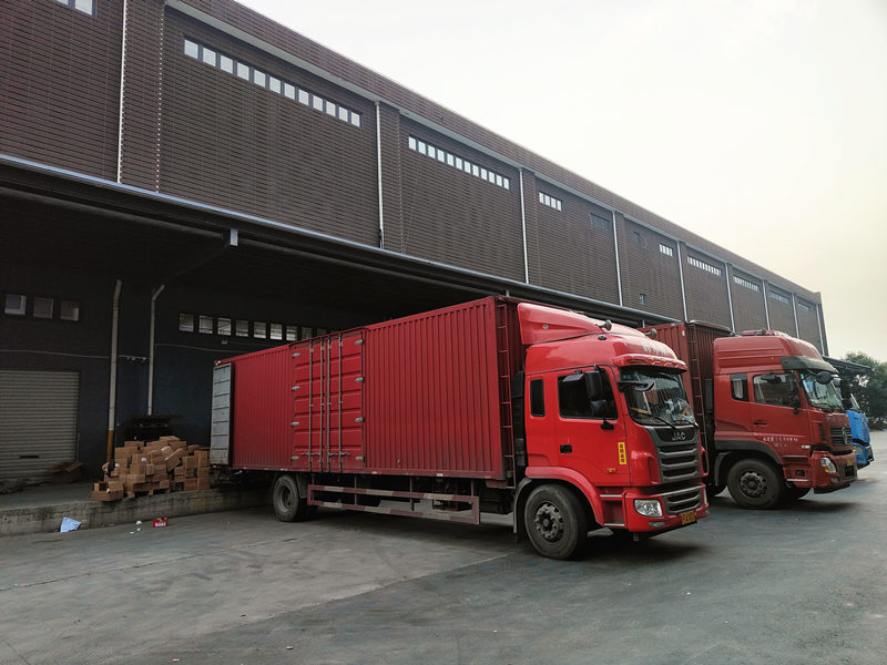 你们云仓哪些快递物流公司合作？